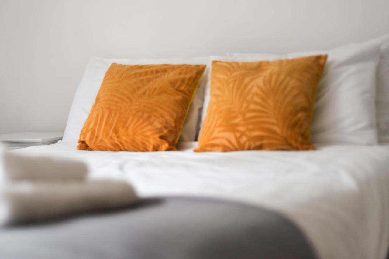 Spacious, Quiet And Modern Apartment London Bagian luar foto